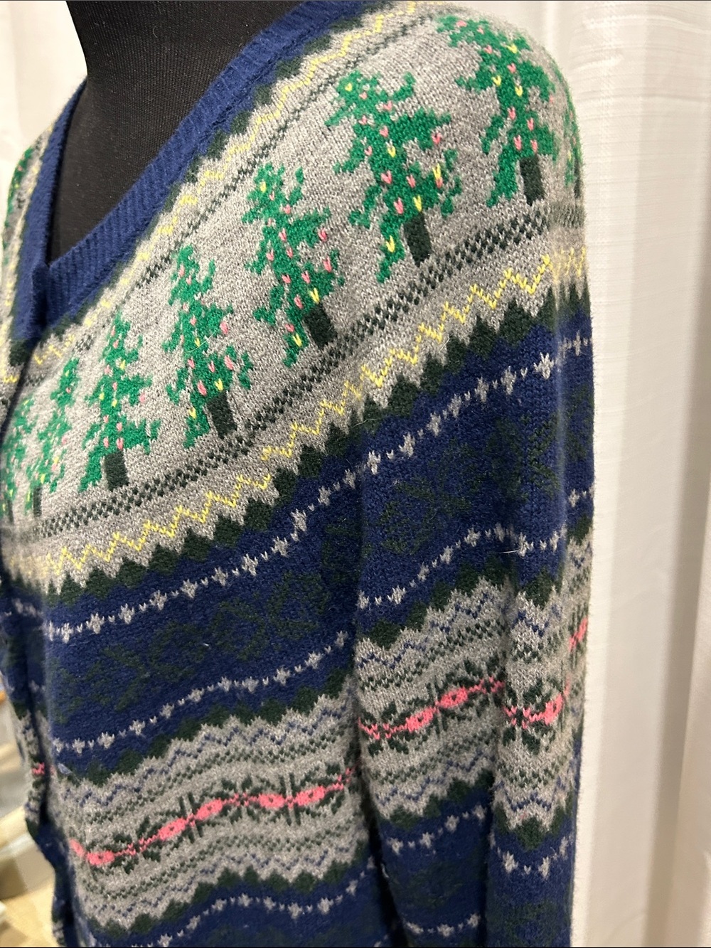 Talbots -Cardigan - Picture 7 of 9